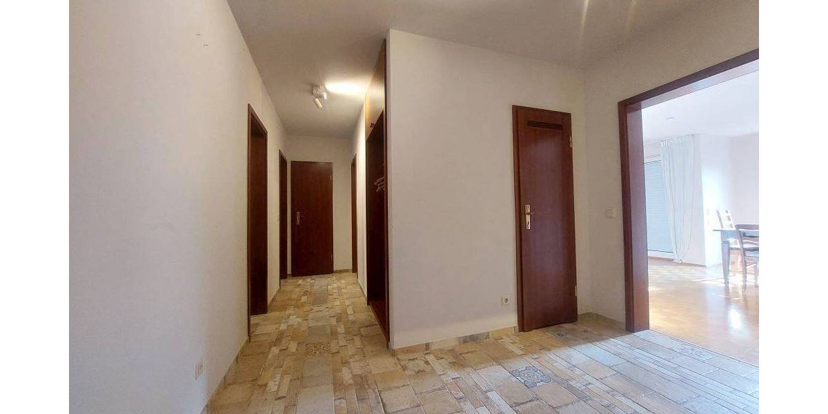 Etagenwohnung Düsseldorf Holthausen - 4 Zimmer, 98 m&sup2;, 347.500&euro; | Angebot:22933659