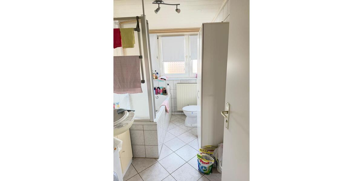 68m2 3-Zimmer-Dachgeschoss-Wohnung mit gartennutzung 3 zimmer