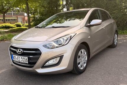 Hyundai i30 90.174 km 7.999 &euro; Krefeld 47805