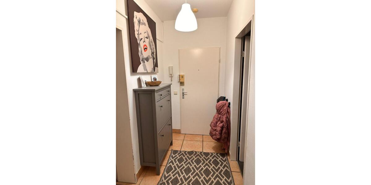 Liebevoll modernisierte 3-Zimmerwohnung mit Küche und Stellplatz 3 zimmer