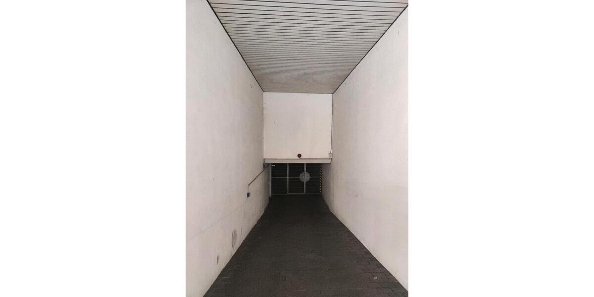 Garagen / Stellplätze Düsseldorf Flingern Süd - 100&euro; | Angebot:26199274