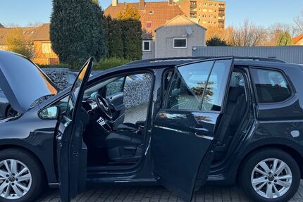 VW Touran 185.050 km 18.799 &euro; Mülheim / Ruhr 45473