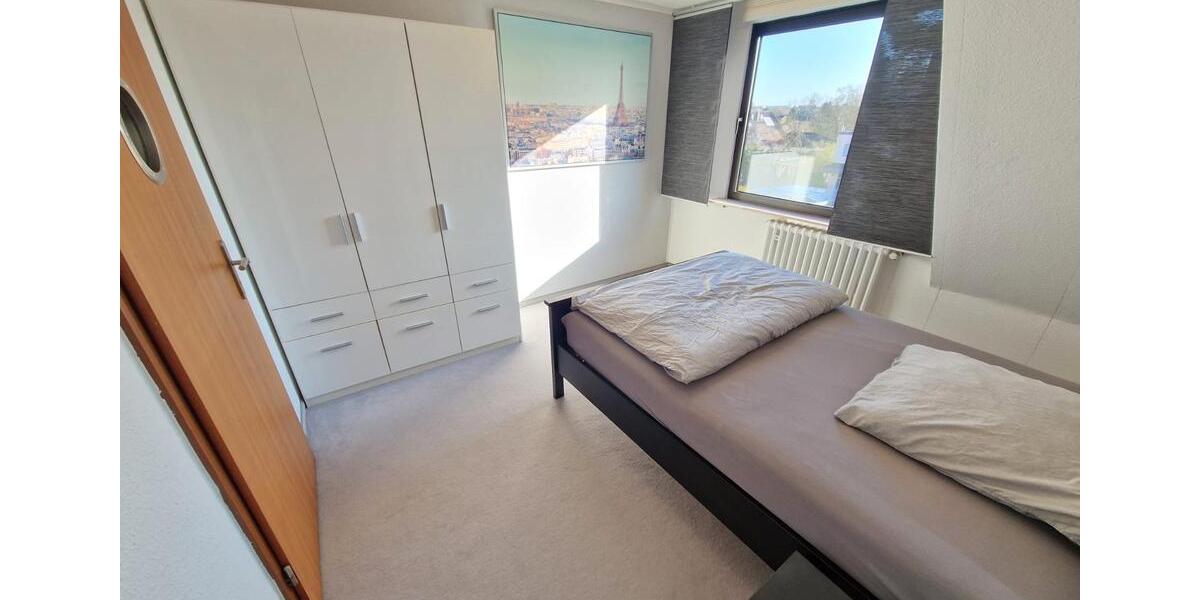 Etagenwohnung Düsseldorf Stadtbezirk 5 - 2.5 Zimmer, 63 m&sup2;, 825&euro; | Angebot:26536634