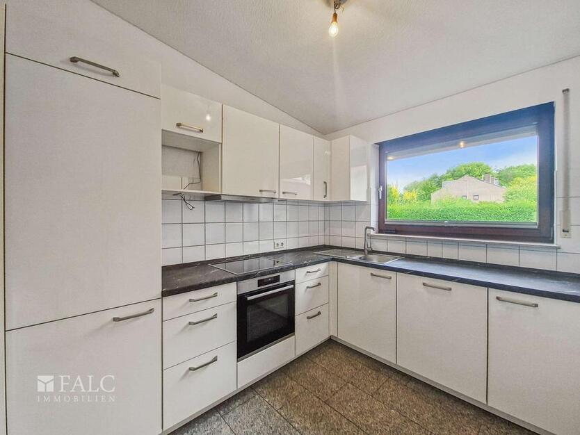 Miettraum im Grünen - Individuelles Wohnen im einzigartigen Split-Level-Haus in Angermund