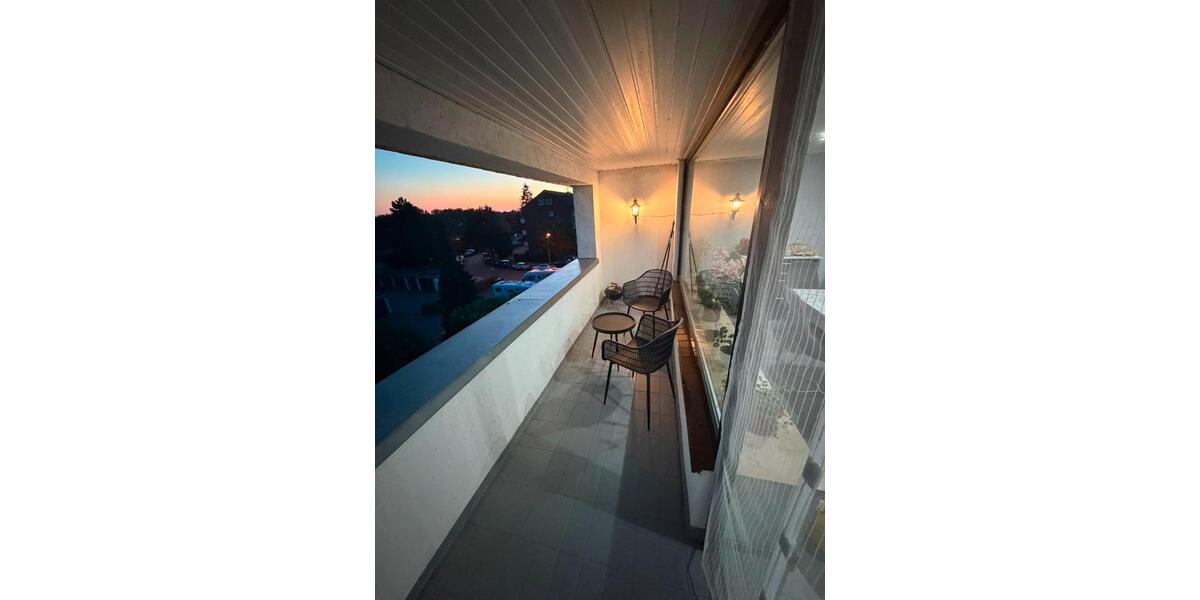 Dachgeschoßwohnung Duisburg Rheinhausen - 3.5 Zimmer, 80 m&sup2;, 190.000&euro; | Angebot:27258760