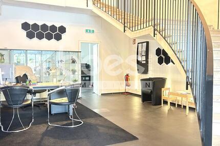 Viel Platz für Ihre Ideen – Büro oder Laden in bester Lage zimmer