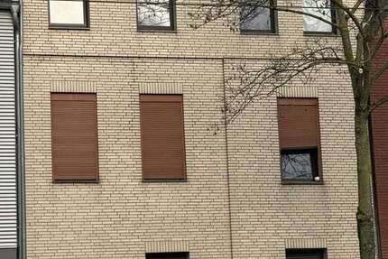 Haus zum Kaufen in Düsseldorf 850.000 € 181 m² 11 zimmer