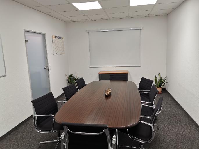 Tolles All-Inclusive Büro in Langenfeld: 247 Zugang, WLAN, Postadresse zimmer