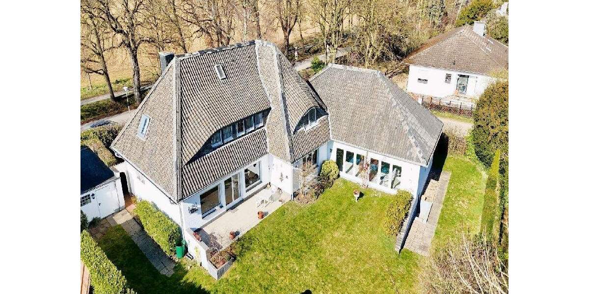 TOLLES ANWESEN MIT SCHWIMMBAD IN KREFELD-KLIEDBRUCH! 9 zimmer