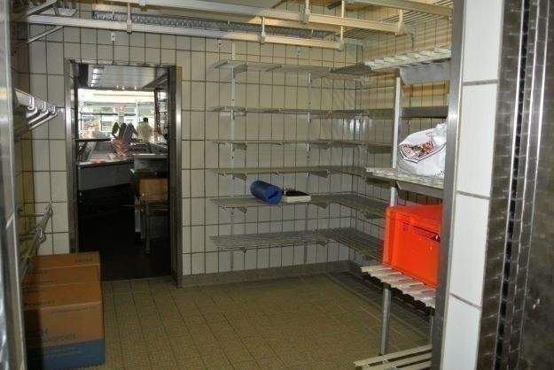 Citylage Mülheim-Mitte Wohn-und Geschäftshaus-Mehrfamilienhaus mit 11 Wohnungen und zwei Gewerbeeinheiten 2 zimmer