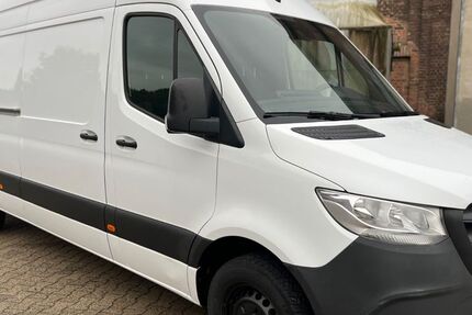 Mercedes-Benz Sprinter 172.839 km 24.900 € Essen 45136