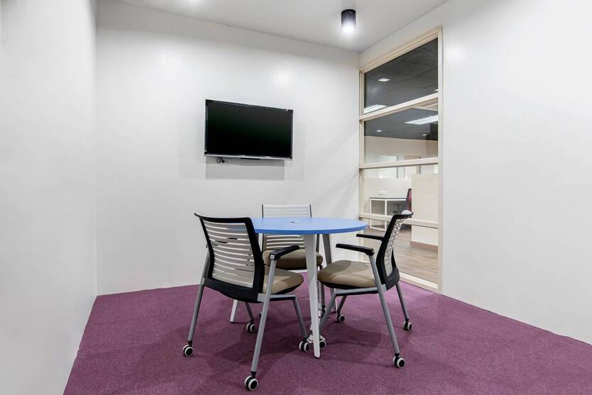 All-inclusive-Zugang zu professionellen Büroräumen für 10 Personen in Regus Globe