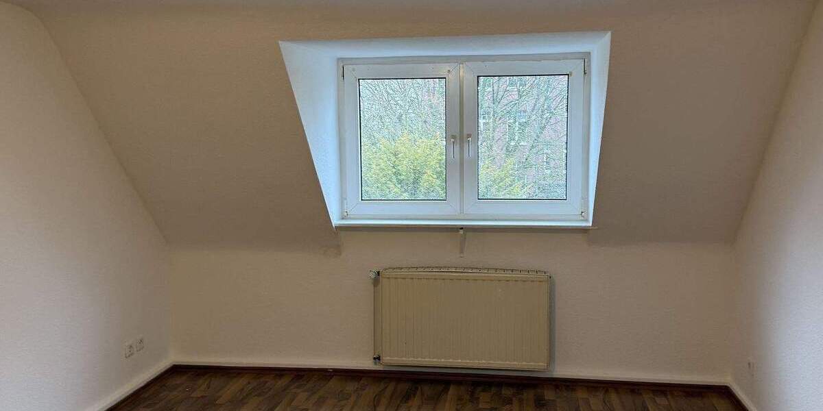 Etagenwohnung Düsseldorf Flingern Süd - 2 Zimmer, 61 m&sup2;, 610&euro; | Angebot:25836350