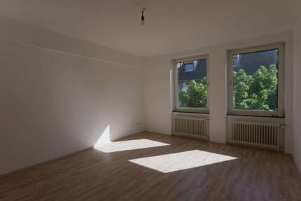 Wohnung Düsseldorf Unterbilk - 2 Zimmer, 60 m&sup2;, 1.110&euro; | Angebot:26462818