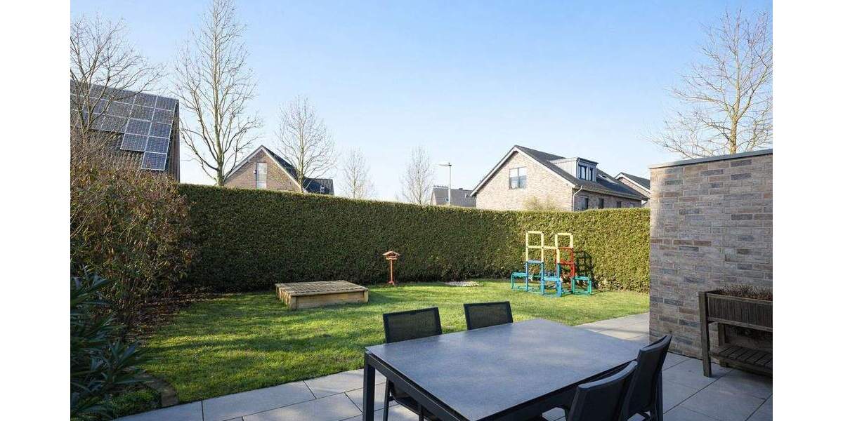 Doppelhaushälfte Krefeld / Fischeln Fischeln - 5 Zimmer, 136 m&sup2;, 610.000&euro; | Angebot:25800738