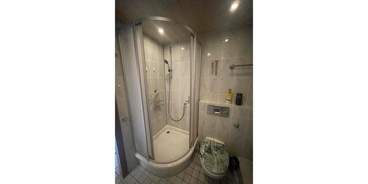 Etagenwohnung Düsseldorf Oberbilk - 2 Zimmer, 65 m&sup2;, 1.185&euro; | Angebot:25719994