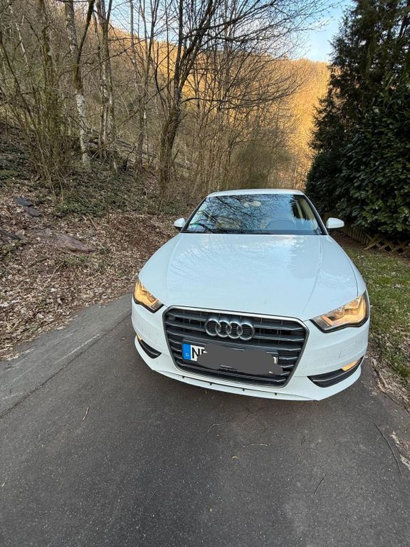 Audi A3 252.000 km 8.900 € Rommerskirchen 41569