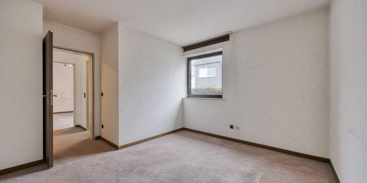 Einfamilienhaus Düsseldorf Benrath - 6 Zimmer, 168 m&sup2;, 740.000&euro; | Angebot:25141432