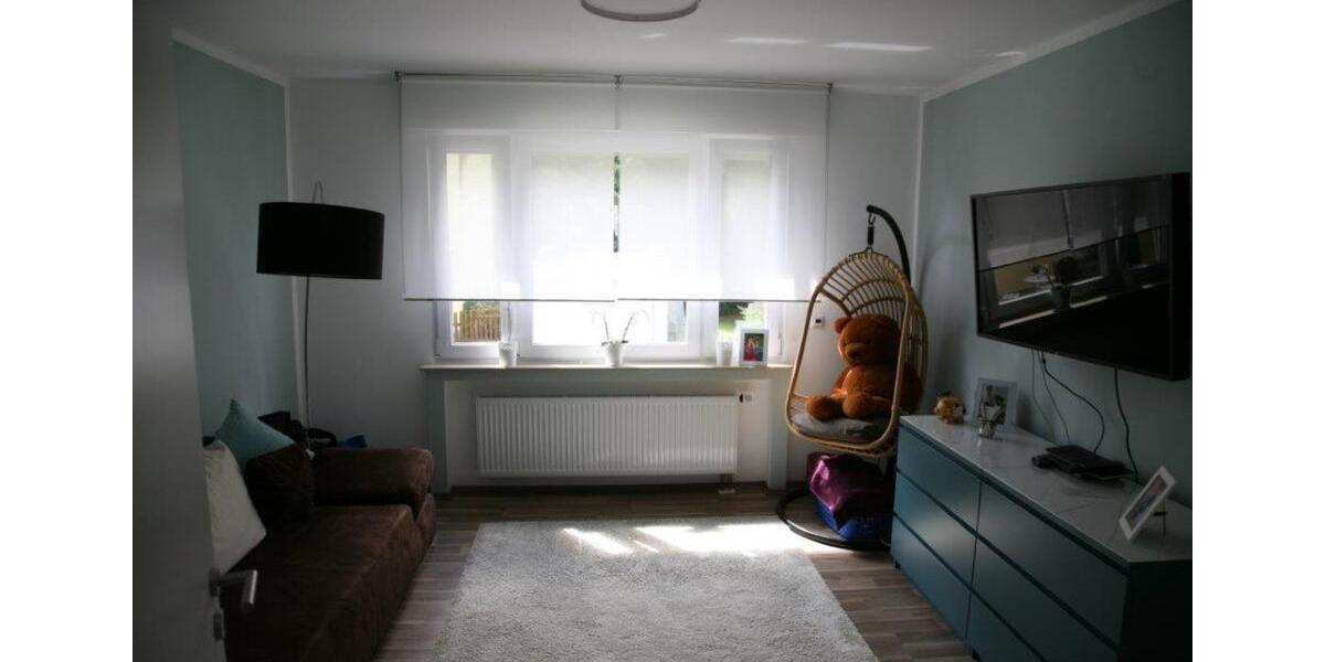 Traumhafte 3-Zimmer-Wohnung mit großem Garten in Solingen-Gräfrat 3 zimmer