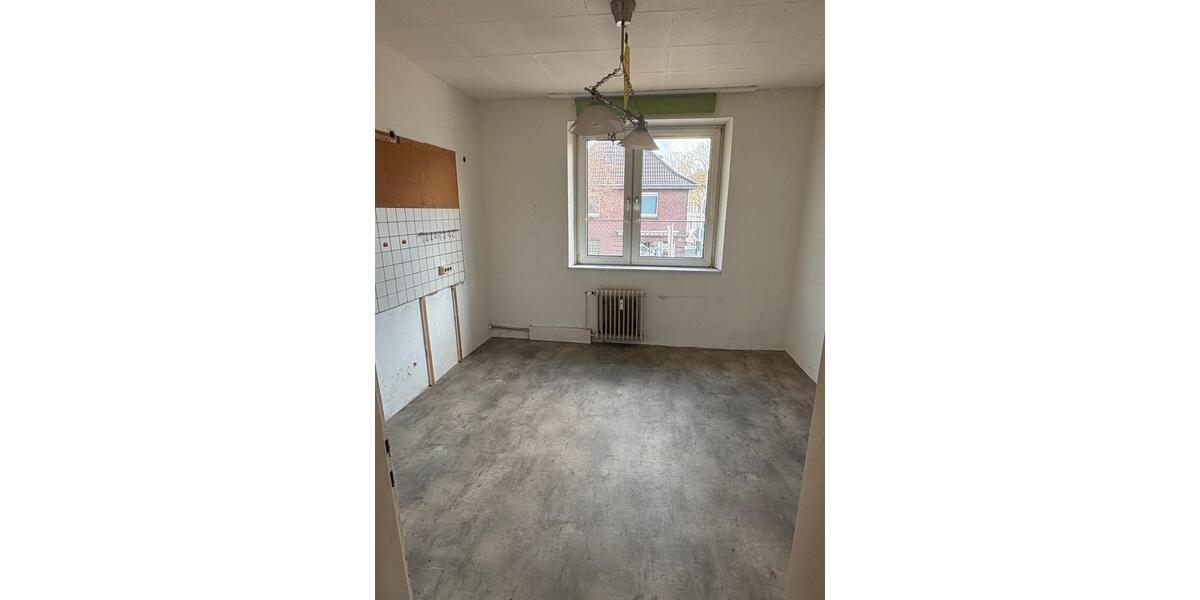 Etagenwohnung Mönchengladbach Ost - 3 Zimmer, 75 m&sup2;, 750&euro; | Angebot:25635943
