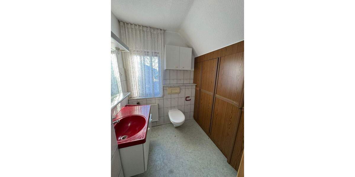 Einfamilienhaus Korschenbroich - 6 Zimmer, 180 m&sup2;, 420.000&euro; | Angebot:25777504