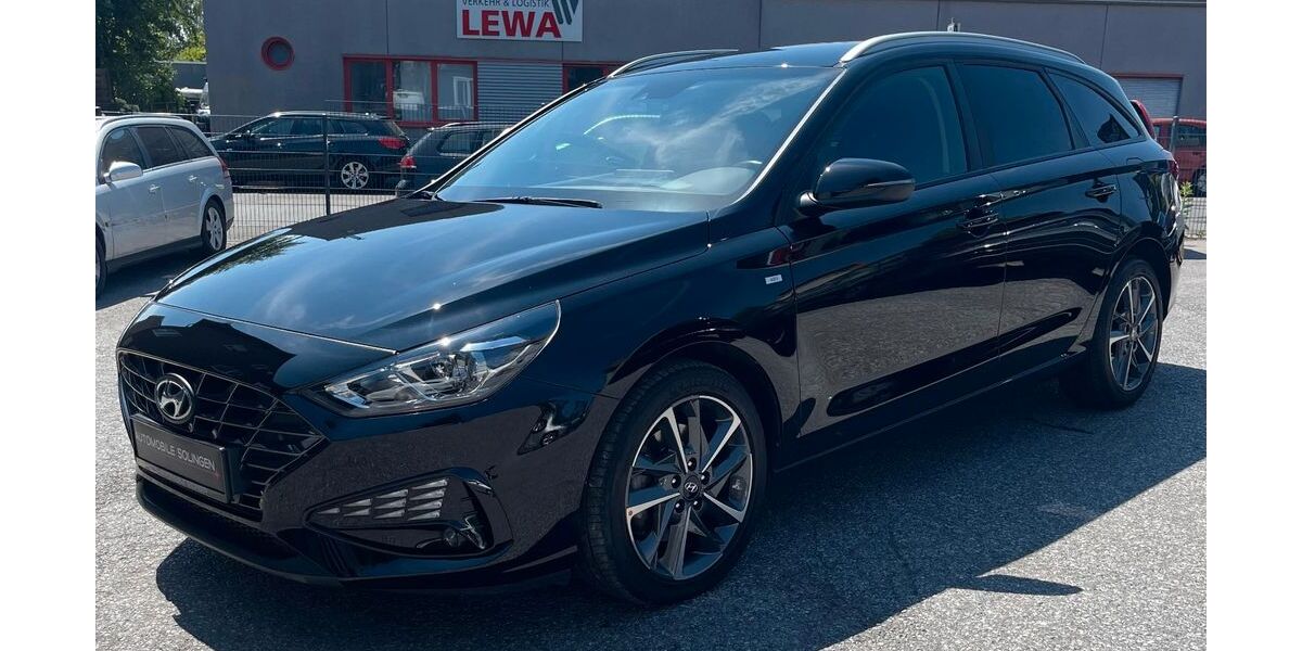 Hyundai i30 62.350 km 17.790 &euro; Solingen 42653