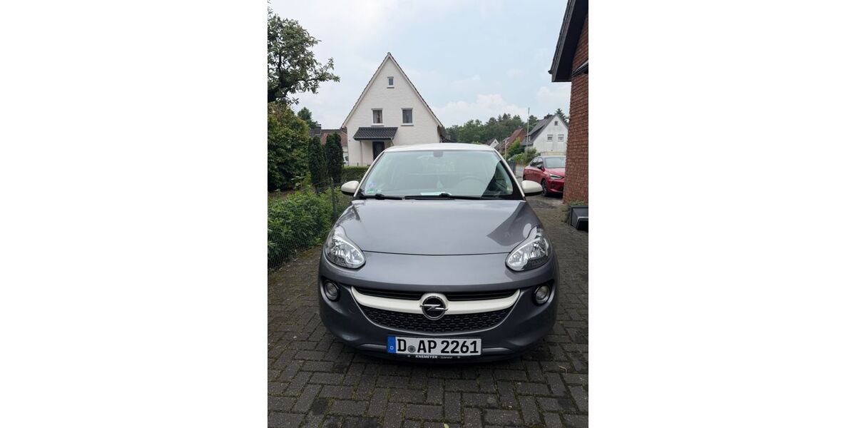 Opel Adam 60.000 km 7.300 &euro; Düsseldorf 40233
