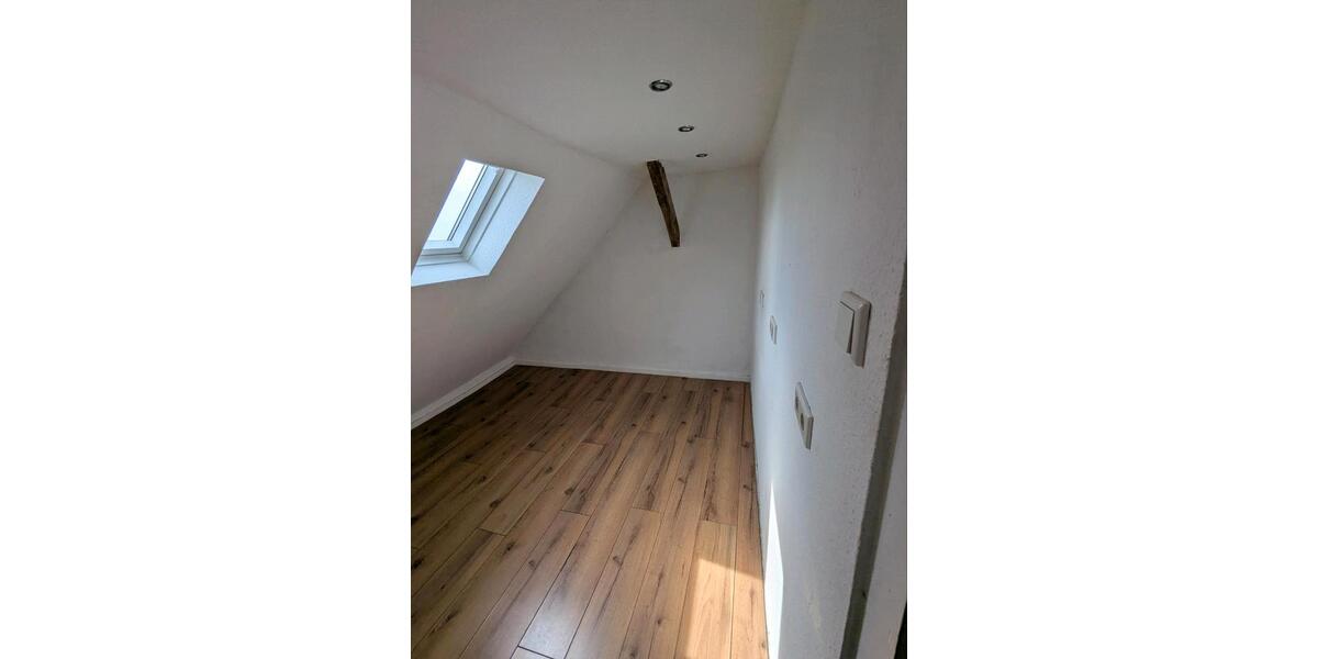 Einfamilienhaus Remscheid Reinshagen - 5 Zimmer, 133 m&sup2;, 280.000&euro; | Angebot:25080566