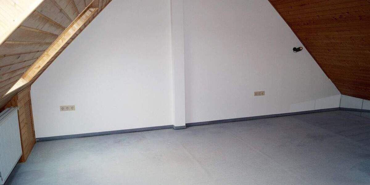 Renoviertes Reihenendhaus mit Garten und Garage 4 zimmer