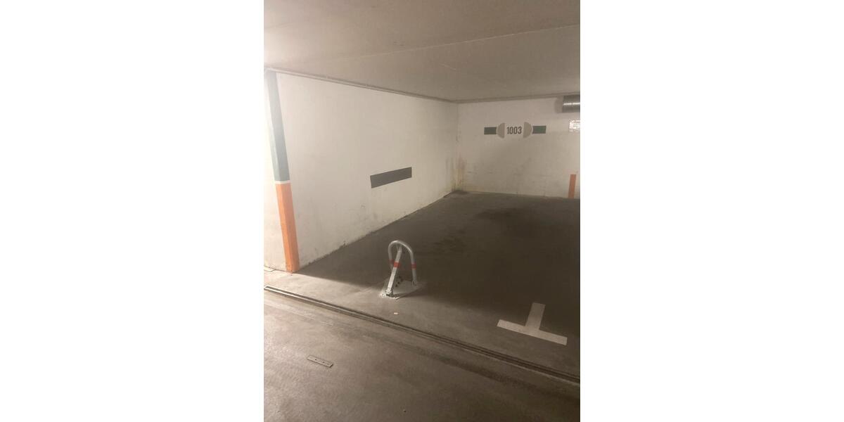 Garagen / Stellplätze Düsseldorf Stadtbezirk 5 - 85&euro; | Angebot:24739615