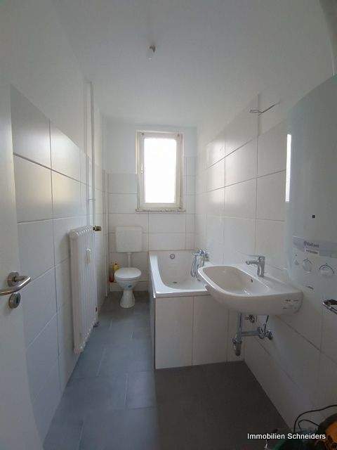 DU-Dellviertel, Fürstenstraße 1 - Frisch renovierte 2 ZKDB-Wohnung im 1.OG ab November zu mieten !!! 2 zimmer