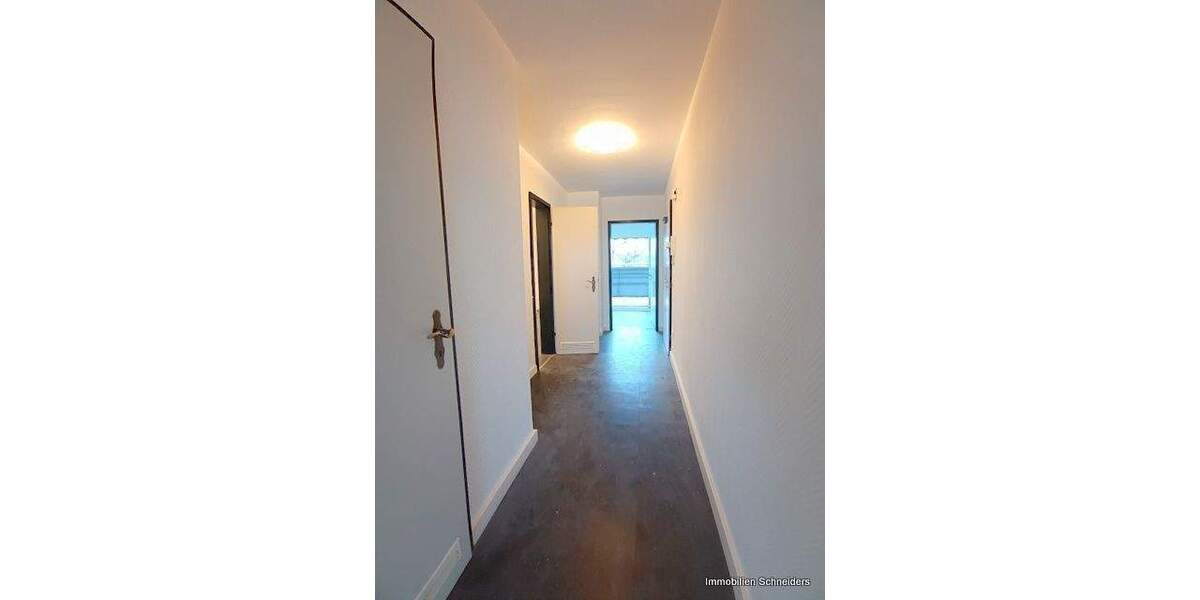 Etagenwohnung Krefeld Cracau - 2 Zimmer, 64 m&sup2;, 580&euro; | Angebot:25734275