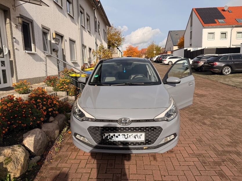 Hyundai i20 95.000 km 8.000 € essen 45327