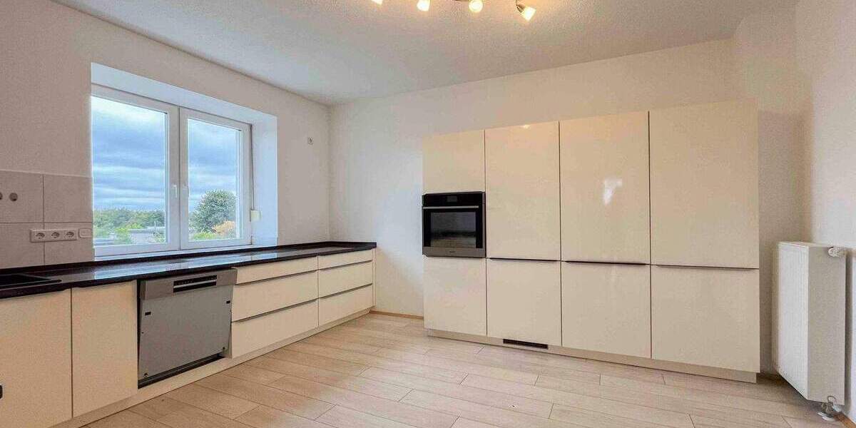 Kernsaniertes Zuhause - Alles neu, hochwertig Wohnen mit Garten in urbaner Lage 7 zimmer