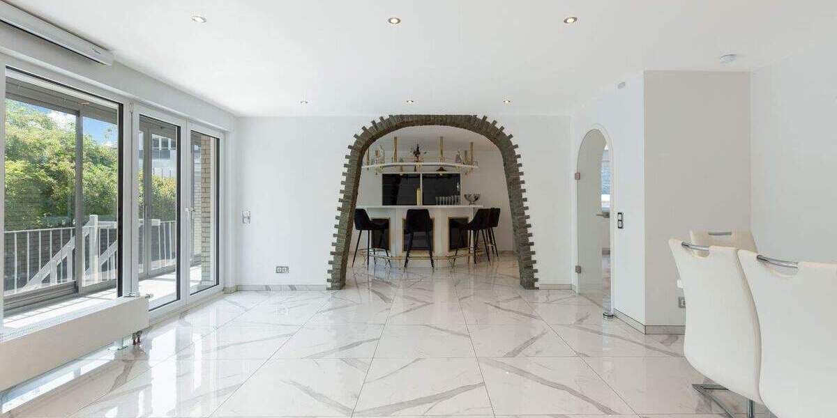 Einfamilienhaus Düsseldorf Lörick - 9 Zimmer, 178 m&sup2;, 1.200.000&euro; | Angebot:23950738