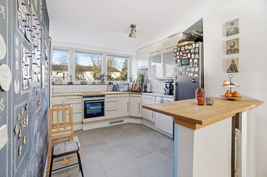 Etagenwohnung Düsseldorf Hassels - 2 Zimmer, 83 m&sup2;, 325.000&euro; | Angebot:24974732