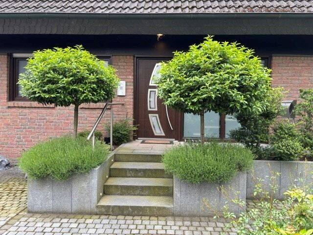 Mehrfamilienhaus, Wohnhaus Kempen - 8 Zimmer, 223 m&sup2;, 689.000&euro; | Angebot:26910208