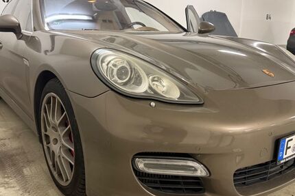 Porsche Panamera 150.000 km 21.500 &euro; Düsseldorf 40229