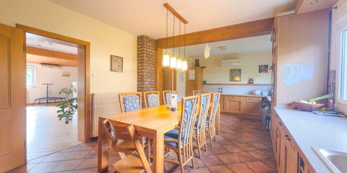 Vielseitiges Haus mit Charme - ideal für Mehrgenerationen, Arbeiten & Wohnen oder Vermietung 1 zimmer