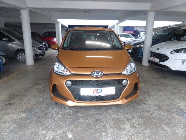 i10