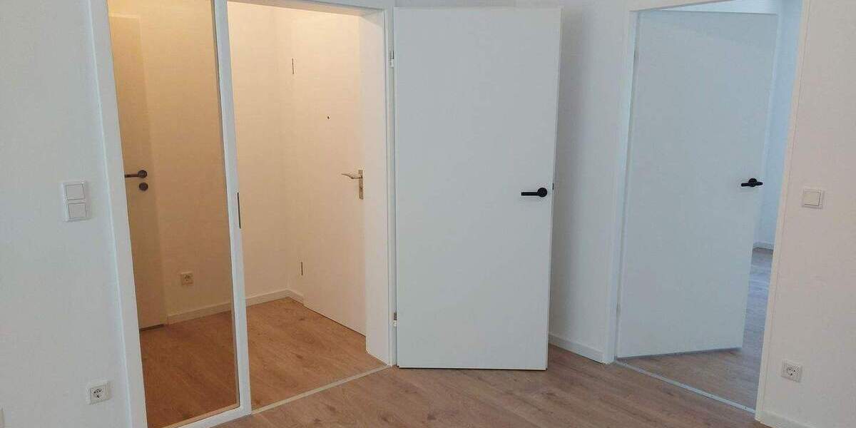 Terrassenwohnung Krefeld Stadtmitte - 2 Zimmer, 65 m&sup2;, 185.000&euro; | Angebot:25760366