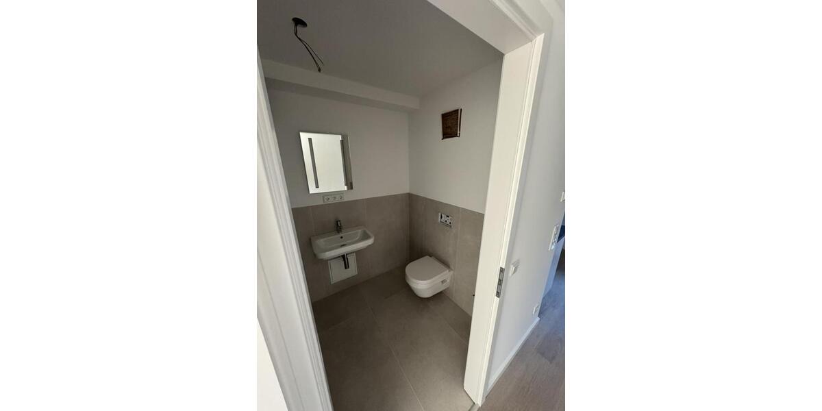 Etagenwohnung Düsseldorf Pempelfort - 2 Zimmer, 33 m&sup2;, 975&euro; | Angebot:26165448