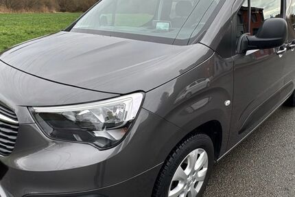 Opel Combo 68.000 km 18.740 &euro; Oberhausen 46149