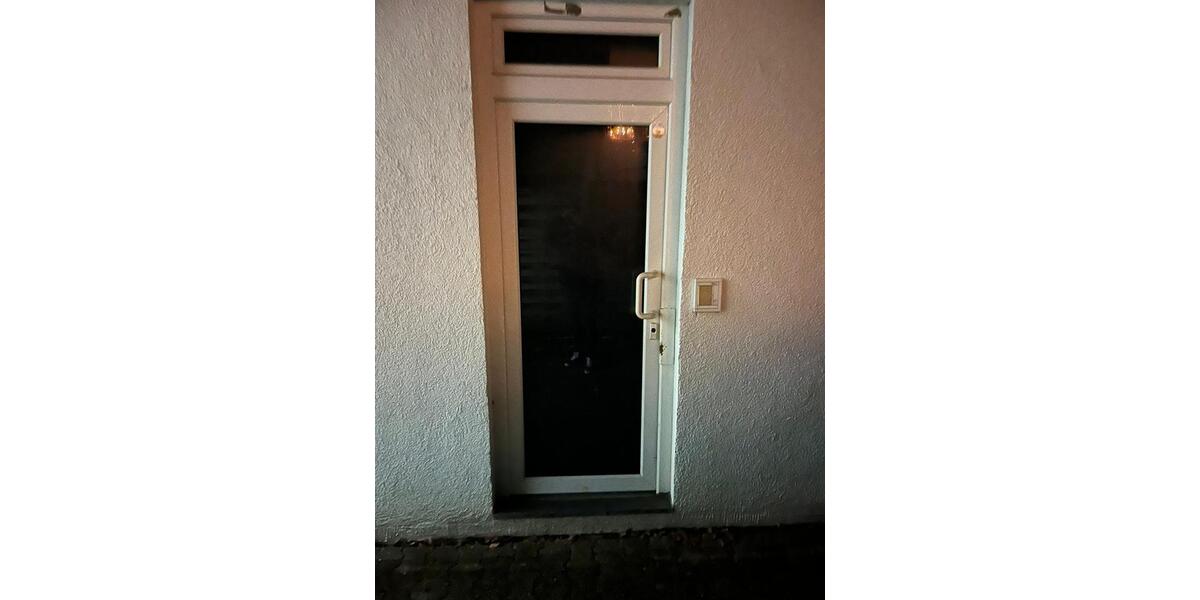 120 qm Gewerbefläche im Keller mit Dusche in Krefeld Cracau 2 zimmer