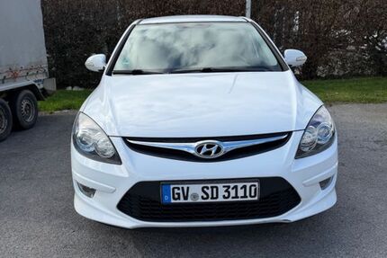 Hyundai i30 129.500 km 4.300 &euro; Dormagen 41539