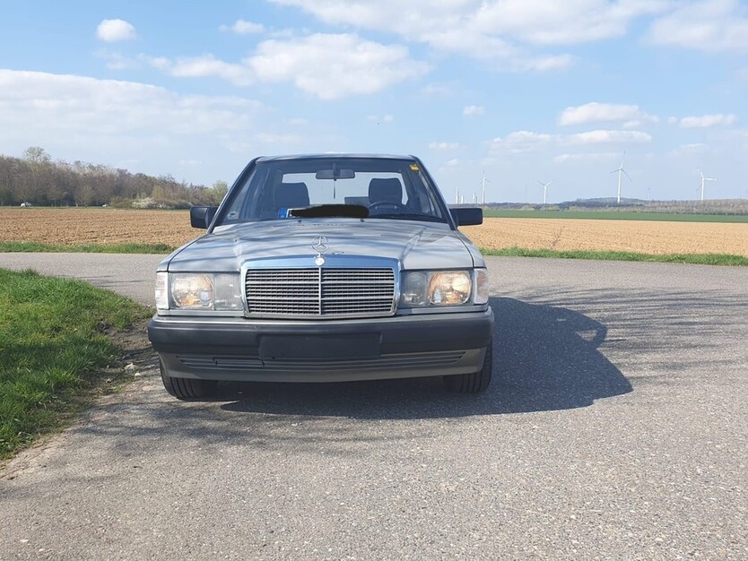 Mercedes-Benz 190E 86.500 km 10.500 € Bedburg 50181