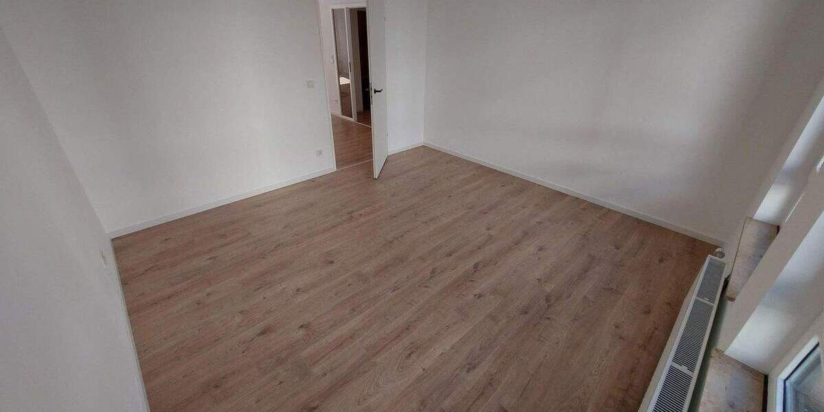 Terrassenwohnung Krefeld Stadtmitte - 2 Zimmer, 65 m&sup2;, 185.000&euro; | Angebot:25760366