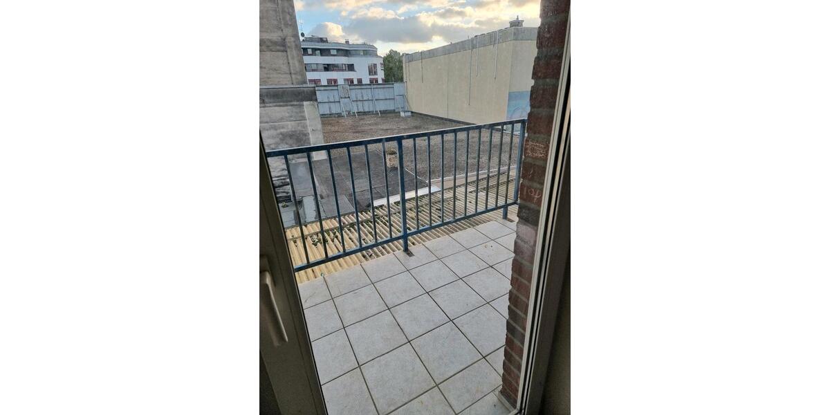 Etagenwohnung Mönchengladbach Süd - 3 Zimmer, 83 m&sup2;, 1.300&euro; | Angebot:26127004