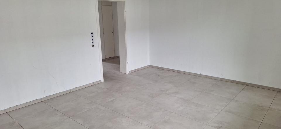 Kernsanierte 3 Zimmer Wohnung mit Balkon und Garage 3 zimmer