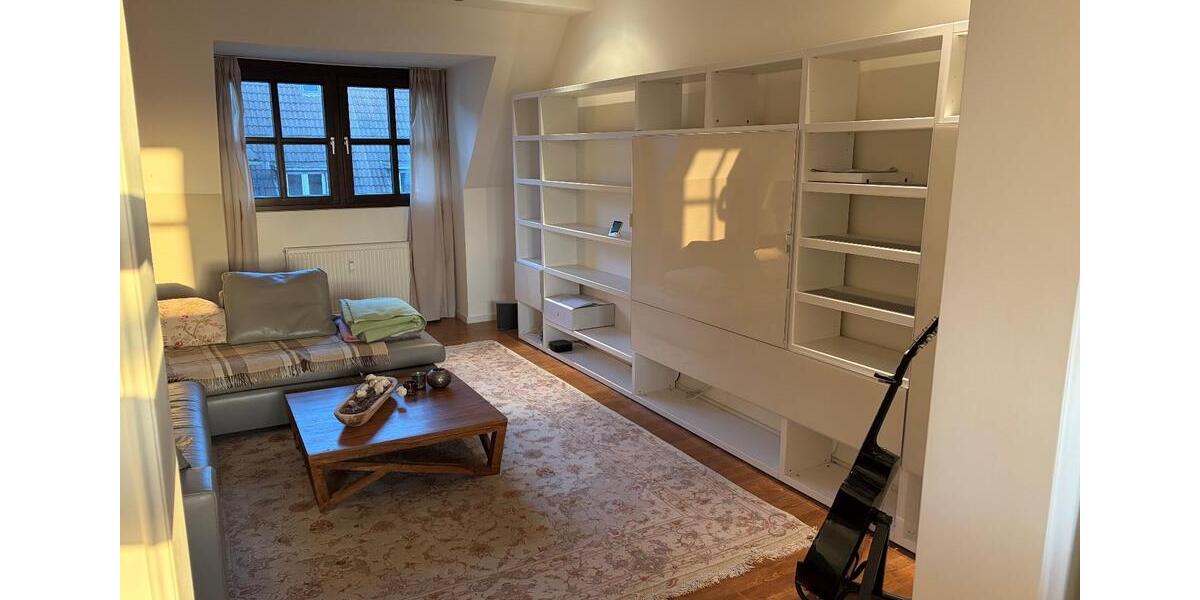 Dachgeschoßwohnung Düsseldorf Stadtbezirk 7 - 5 Zimmer, 139 m&sup2;, 680.000&euro; | Angebot:26423522